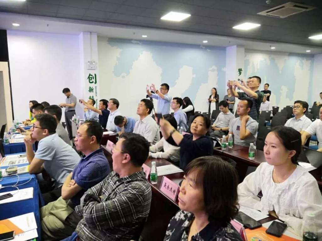 D:\我的文档\My Documents\WeChat Files\yuwenxin123\FileStorage\Temp\b2ad6a2db03371ca7942f53f17bb2c35