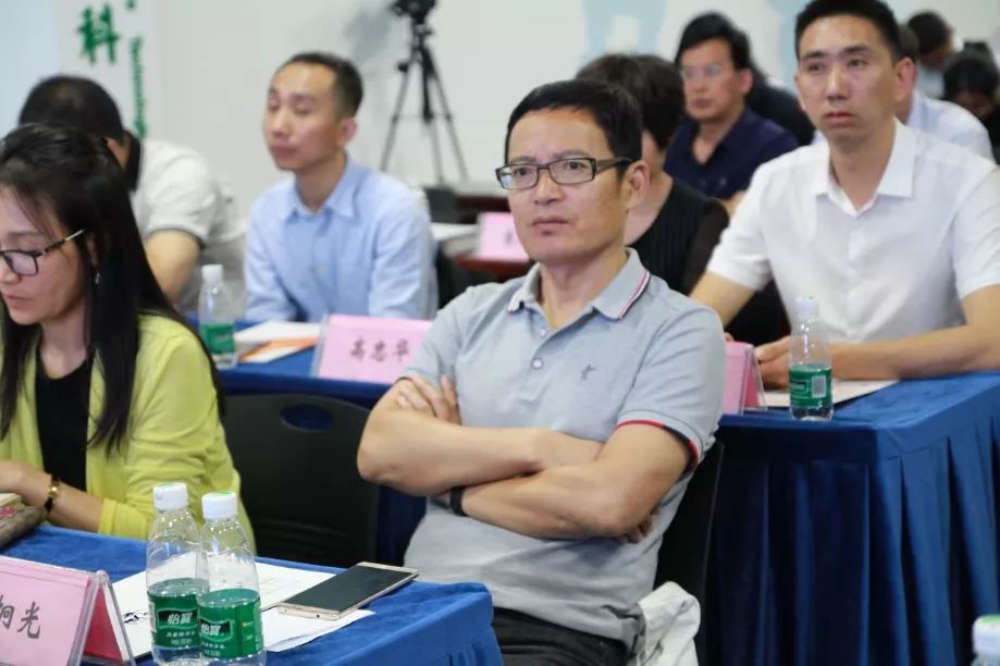 D:\我的文档\My Documents\WeChat Files\yuwenxin123\FileStorage\Temp\e5dbaaeec724cebc707412eff0888f0b